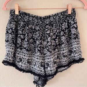 Mudd Floral Micro Shorts Size‎ Large Y2K Boho Festival Lounge